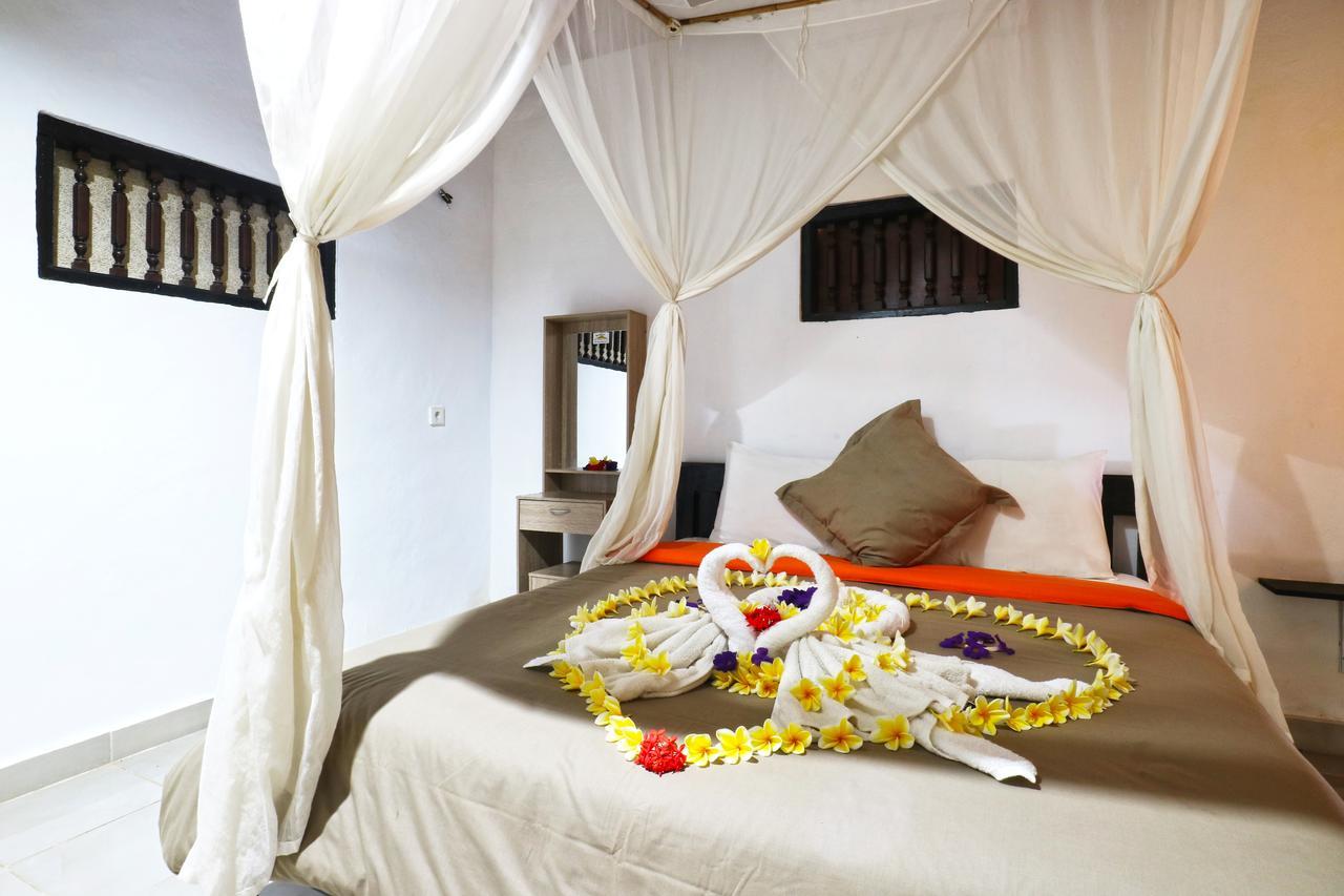 Sunjaya Kubu Guesthouse นูซาเลมโบงัน ภายนอก รูปภาพ