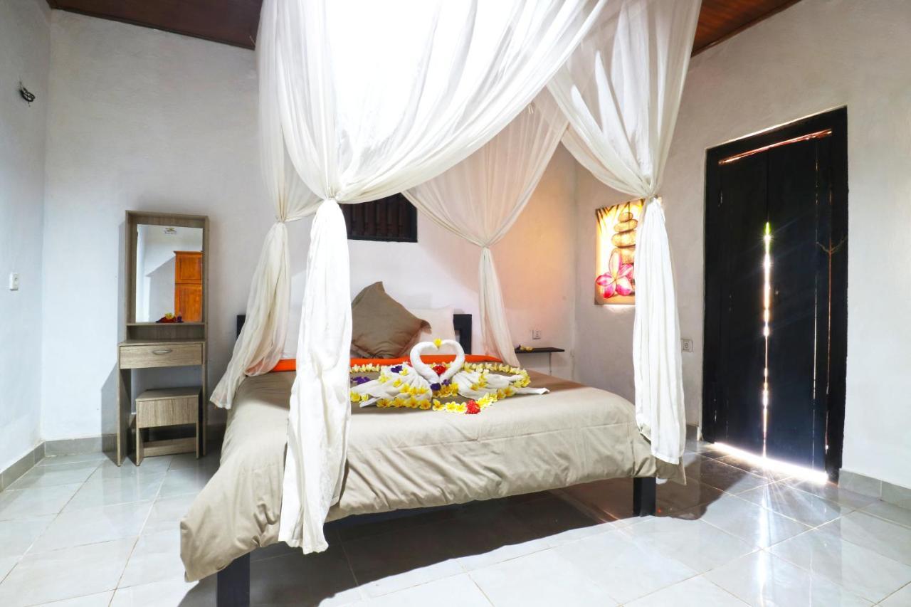 Sunjaya Kubu Guesthouse นูซาเลมโบงัน ภายนอก รูปภาพ